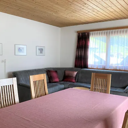 Chasa Arlu Apartment