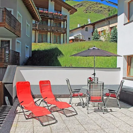 Chasa Arlu Apartamento *