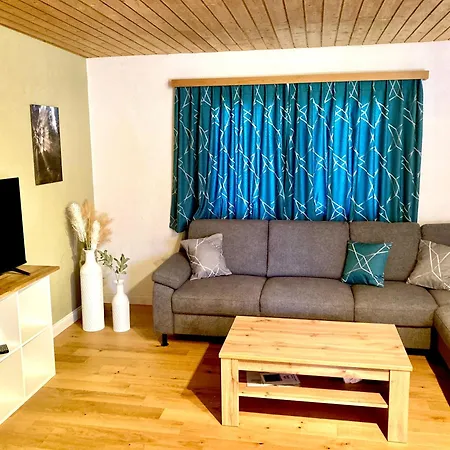 Chasa Arlu Lägenhet *