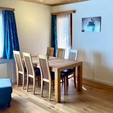 Chasa Arlu Lägenhet *